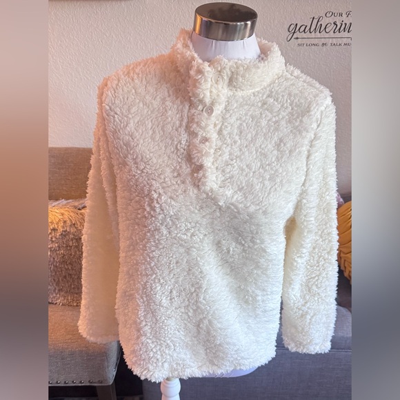 Purple Soft Fuzzy Pullover Sherpa Fleece Sweatshirt - Picture 4 of 5